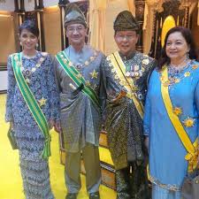 Tengku abu bakar ahmad bin almarhum tengku arif bendahara tengku abdullah. Facebook
