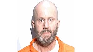 Man accused of posing as Toledo Police officer at strip club