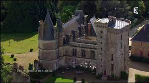 Pdf | on nov 10, 2016, j m antoine and others published des racines et des ailes | find, read and cite all the research you need on researchgate. Vendee Terre D Histoire Des Racines Et Des Ailes La Flocelliere Les Essarts Vouvant Mervent Phystorique Les Portes Du Temps