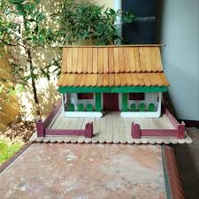 Cara mudah bikin rumah banjar dari kardus cara buat miniatur rumah gadang yang mudah, cara membuat rumah adat dari kardus posted 23 may 2019 10 02 berikut seputar informasi dan pembahasan. Gambar Rumah Dalam Batas Yang Dapat Diterima Betawi Dari Stik Es Krim Sederhana Rumah Ideal