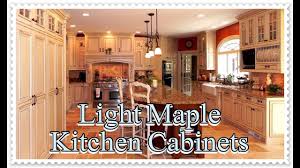 light maple kitchen cabinets