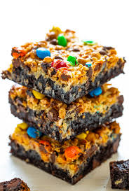 Cream together flour and butter,. Fee Bler Seven Layer Pudding Dessert Seven Layer Pudding Dessert Seven Layer Bars Recipe Layers Of Vanilla And Chocolate Pudding Mixed With Fresh Bananas And Whipped Topping This Seven