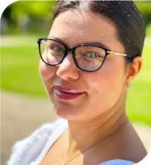 Mariam Ismail's Instagram, Twitter & Facebook