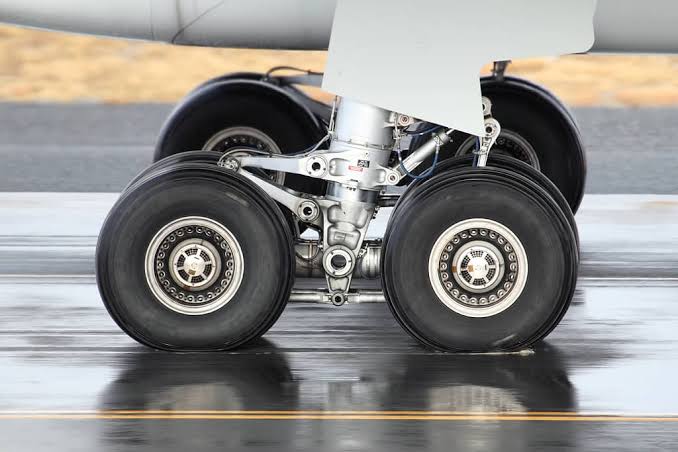 Buy and Sell Aircraft Parts - We Offer Bespoke Solutions