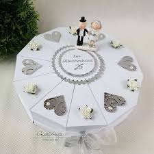 Geldgeschenk zur silbernen hochzeit heut vor fünfundzwanzig jahren. silberpaar mit deko in weiß/lila. Schachteltorte Zur Silberhochzeit Geldgeschenk Creativanita