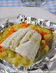 Son fáciles de guardar y lavar. Merluza En Papillote Con Verduras Receta Paso A Paso Cocinando Entre Olivos