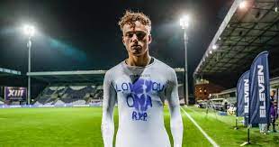 Noa lang (born 17 june 1999) is a dutch professional footballer of partial surinamese descent, who plays as winger for club brugge on loan from ajax in the belgian pro league.12. Emotional Noa Lang Honors Grandmother Who Died Of Corona Foreign Football Netherlands News Live