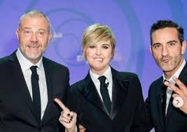 Visibile anche online in live streaming o comodamente in modalità on demand su mediaset play, la sua formula unisce informazione, inchieste, costume e intrattenimento, con un taglio irriverente rivolto ad un target. Le Iene Show La Doverosa Decisione Dopo La Morte Di Nadia Toffa Ecco Cosa Accadra Da Ottobre