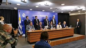 Viernes 11 de diciembre 2020. Gobierno Extiende Una Semana Suspension De Clases Y Anuncia Medidas Economicas Informacion 19 03 2020 El Pais Uruguay