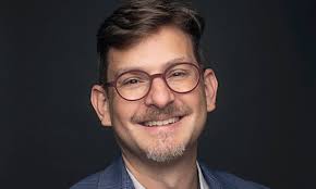 Four Oakland University professors have been selected as recipients of the  Doris and Paul Travis Professorship, which recognizes OU faculty for  excellence in teaching, service, and scholarship/creative activity.  Congratulations to the 2025