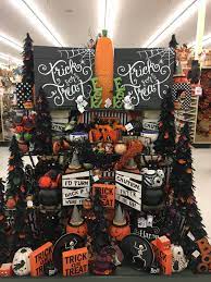 I Have Got To Take A Trip To Hobby Lobby Like Real Soon Fall Halloween Decor Fun Diy Halloween Decorations Easy Halloween Decorations
