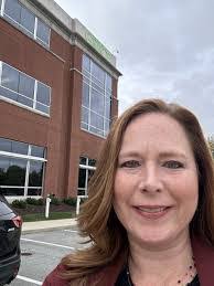 Abigail Painter's Instagram, Twitter & Facebook