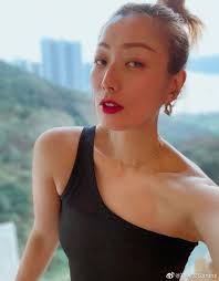 Trịnh Tú Văn sau vụ chồng ngoại tình với á hậu