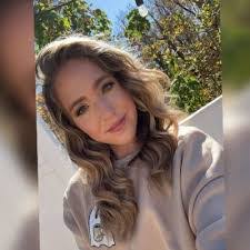 Breanna Phillips's Instagram, Twitter & Facebook