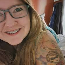 Looking for a family attorney for a divorce alwith a child. I need someone  who will represent dad's best interest and is a bulldog. Also please let me  know who not to