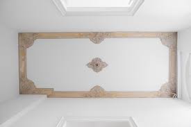 Farbe und lack mit heißluftpistole. Farbe Vom Stuck Entfernen So Gelingt S