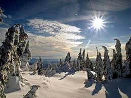 En el solsticio de invierno, hacia el 21 de junio, el sol alcanza su mínima altura en el hemisferio sur y señala el comienzo del invierno, este día, en el hemisferio sur. Solsticio De Invierno En El Hemisferio Sur Nuestroclima