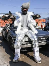 Full song preview steps to download this. Lil Nas X Buys Fans Drinks At A Hollywood Starbucks While Promoting Music Video Holiday In Costume Aktuelle Boulevard Nachrichten Und Fotogalerien Zu Stars Sternchen