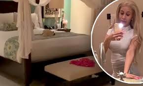 Bedrooms, that were back in time heavily garnished and chunky, at time slightly severe and gloomy, have been greatly lightened with contemporary furnishing putting. Cardi B Selfies And Shows Off Romantic Room In Hotel With Offset Daily Mail Online