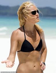 She was also a featured player in the ensemble cast of. Kate Hudson Says She Has Mastered Bikini Waxes During Quarantine Daily Mail Online