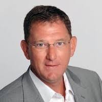 Dennis Vidrine's Instagram, Twitter & Facebook