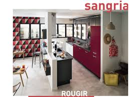 Disposée tout en longueur, la cuisine graphic de socoo'c permet de discuter avec vos convives tout en préparant le repas. Univers Habitat Marche Cuisine Socoo C 1 Francais Sur 2 Aimerait Apporter Plus De Couleurs Dans Sa Cuisine