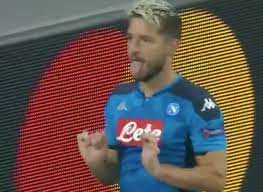 Dries mertens celebration vs barcelona. Video Dries Mertens Pulls Out Bizarre Celebration For Napoli