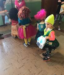 Great savings & free delivery / collection on many items. People Share Their Awesome Halloween Costume Ideas And They Don T Disappoint