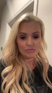 I love how much she loves her curls 🥹❤️ #curlyhair #curls #scarlettgray  #scarlettandtiania