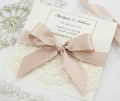 The Appealing Einladungskarten Hochzeit Selber Basteln Picture Below Glitzer Einladungskarten Hochzeit Di 2020 Undangan Pernikahan Ide Perkawinan Undangan Perkawinan