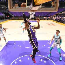 Los angeles lakers vs charlotte hornets stream is not available at bet365. Lakers Vs Hornets Final Score Lebron Saves L A From Letdown Silver Screen And Roll