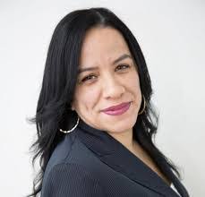 Betsy Pacheco's Instagram, Twitter & Facebook