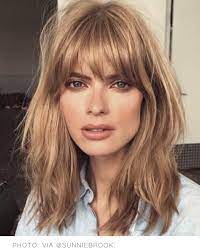 Bangs Blonde Highlights Hair Styles Hair Color Cream Messy Hairstyles