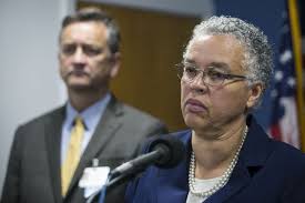 Toni Preckwinkle proposes plan to fix Cook County's hospitals and health  system