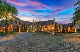 1808 Point De Vue Dr Flower Mound Tx 75022 Zillow Stone Mansion Mansions Chateau Style