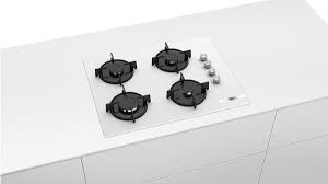 Stepflame teknolojisi kılıç düğme kolay temizlenen cam seramik yüzey. Bosch Pop7c2o10o Gazli Ocak