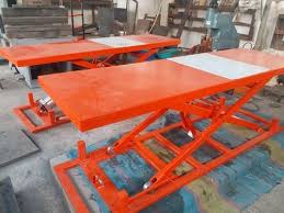 Orion motor tech scissor jack if you have some wood or even a milk crate, you can balance your motorcycle and do drivetrain. Mechyantra Mild Steel Hydraulic Motorcycle Lift Capacity 1 500lb Table Size Feet X Feet 6 X 2 Feet Id 18161595688