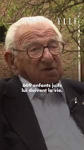 Il n'était qu'un jeune employé à la Bourse de Londres et pourtant, pour sauver de la déportation des centaines d'enfants juifs, Nicholas Winton s'est démené pour rassembler des fonds, trouver des familles