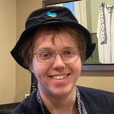 Austin Tolson❄️🥵 (@ATizzzle)