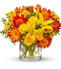 It offers a variety of rich and colorful blossoms arranged by our artistic florists in a clear glass vase that allows the gracefulness of the green stems. 15 Get Well Flowers Ideas Get Well Flowers Flowers Flower Delivery