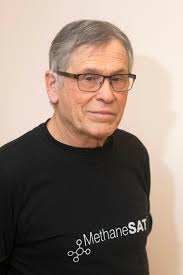 Seasonal CO2 range expanding as more is added to the atmosphere