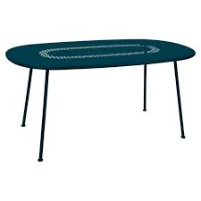 Table Ovale Lorette Pour 4 A 6 Personnes Fermob Disponible En 2 Couleurs Camif Fr Collections Printemps Ete 2019 En 2019 Table Ovale Table De Jardin
