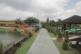 Kami yakin kamu sudah tidak asing lagi dengan kebun raya batu raden. Wisata Buken Banyumas Destinasi Cantik Di Kaki Gunung Slamet