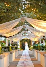 23 Elegant Outdoor Wedding Lighting Design Ideas For Fantastic Wedding Party Beach Wedding Decorations Reception Outdoor Wedding Decorations Summer Wedding Decorations