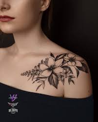 Krigotattoo Tattoo Lutsk On Instagram Krig Tatt Studi Lutsk Hibiscus Tattoo Tattoos For Women Flowers Shoulder Tattoo