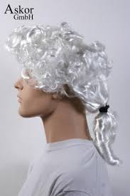 You should ensure the strength with which you comb the hair is enough. Wig Men Long White With Pigtails Curly Backcombed Carnival Carnival Baroque Middle Ages Aktionsangebote De Askor Gmbh