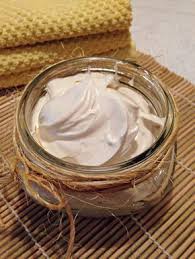 Je Suis Tellement Heureuse De Pouvoir Vous Montrer Cette Recette Ca Fait Plusieurs Semaines Q Homemade Cosmetics Homemade Beauty Products Diy Natural Products