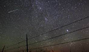 Czerwcowe bootydy to rój meteorów aktywny od 22 czerwca do 2 lipca.maksimum wypada zaś 28 czerwca.ich aktywność jest zmienna, ale warto. Pfyokiwgs Dutm