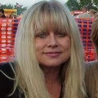 Susan Murawski's Instagram, Twitter & Facebook