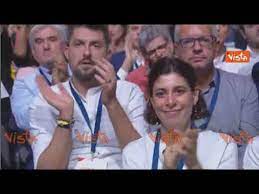 Marco travaglio muove i primi passi nel mondo del giornalismo come freelance per piccole testate vicine al mondo cattolico e ha l'occasione di conoscere e la moglie di marco travaglio è isabella, da cui il giornalista ha avuto due figli, alessandro ed elisa. Isabella Conti L Astro Nascente Di Renzi Italia Viva Ha Acceso La Mia Luce Youtube